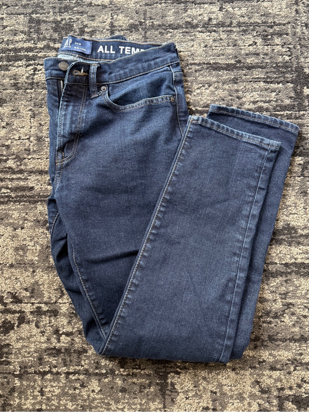 Gap 31x30 slim taper ALL TEMP denim blue jeans